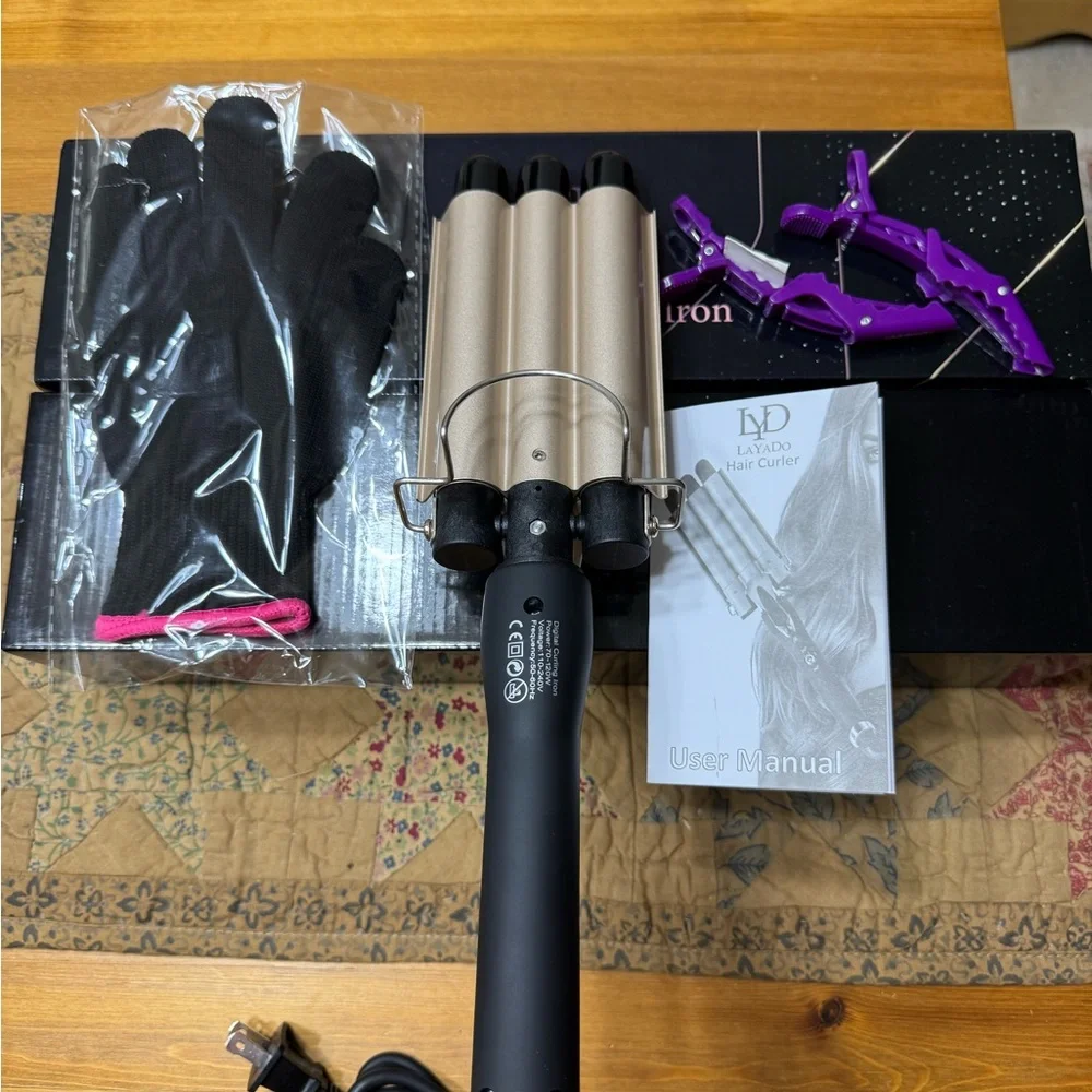 Gold Hair Styling Tool - Picture 5 of 5
